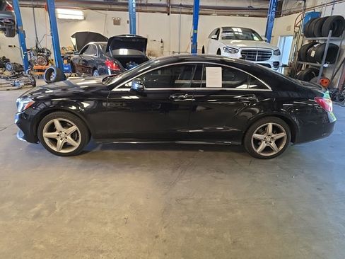 Used 2015 Mercedes-Benz CLS 400 4MATIC image 2