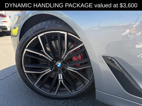 Used 2023 BMW M550i xDrive w/ Dynamic Handling Package AWD/4WD image 2