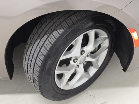 Used 2017 Chrysler Pacifica Touring Plus w/ Tire & Wheel Group FWD image 46
