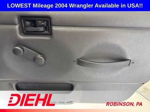 Used 2004 Jeep Wrangler 4WD image 10