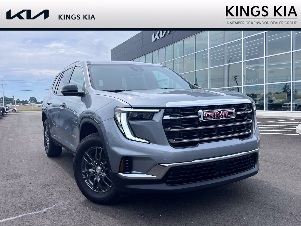 Used 2026 GMC Acadia Elevation FWD image 1