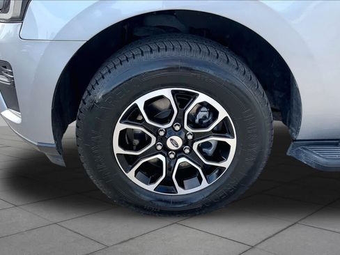 Certified 2022 Ford Expedition XLT RWD image 11