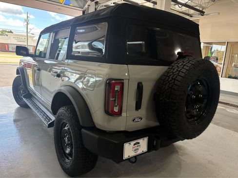 New 2026 Ford Bronco Outer Banks AWD/4WD image 8