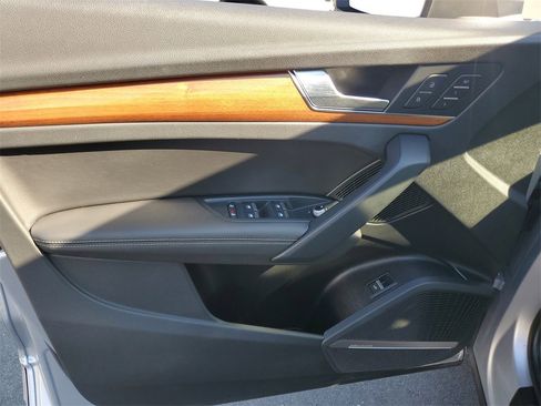 Used 2022 Audi Q5 2.0T Premium Plus w/ Premium Plus Package image 20