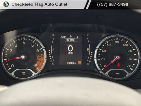 Used 2016 Jeep Renegade Latitude image 11