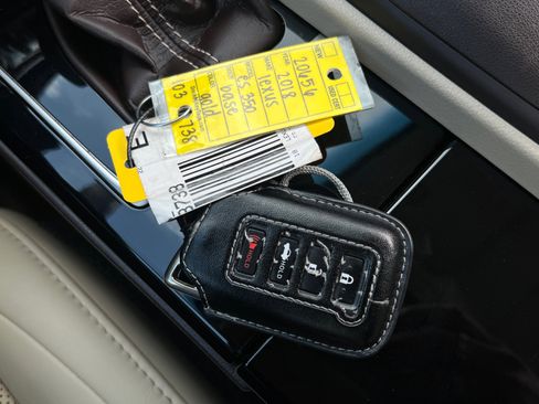 Used 2018 Lexus ES 350 w/ Premier Package image 69