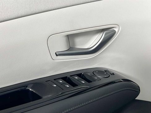 New 2026 Hyundai Tucson Limited image 18
