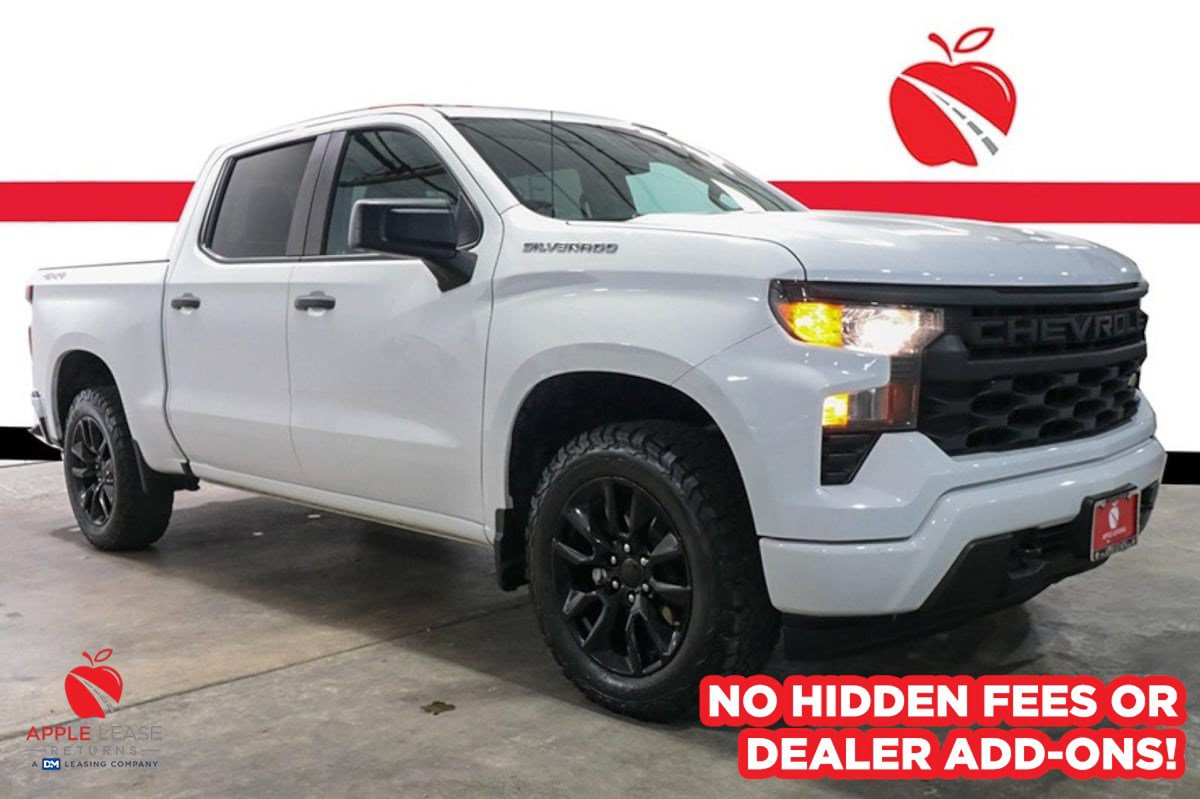 Used 2023 Chevrolet Silverado 1500 Custom AWD/4WD image 1