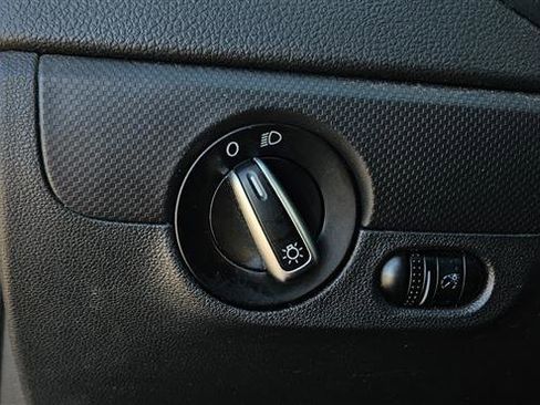 Used 2012 Volkswagen Jetta SE image 12