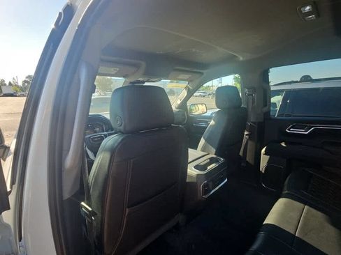 Used 2023 GMC Sierra 1500 Elevation w/ Preferred Package RWD image 11