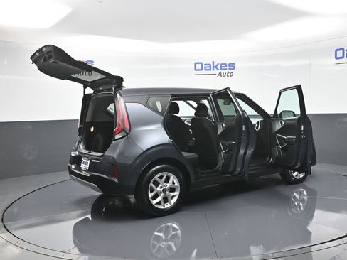 Certified 2024 Kia Soul LX w/ Option Group 015 image 51