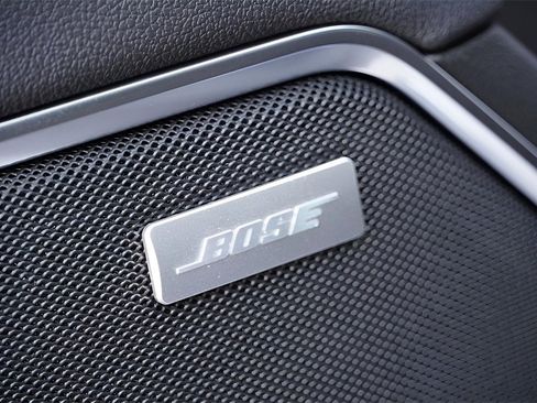 New 2026 GMC Sierra 1500 SLT image 32