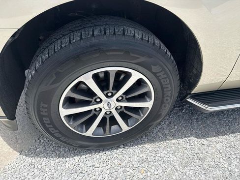 Used 2018 Ford Expedition Max XLT w/ Equipment Group 202A RWD image 7