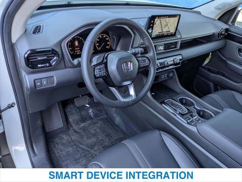 New 2025 Honda Pilot Touring image 14