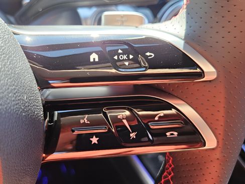 New 2026 Mercedes-Benz GLB 250 image 17