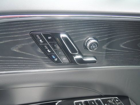 Used 2024 Cadillac Lyriq Luxury w/ LPO, Floor Liner Package image 32