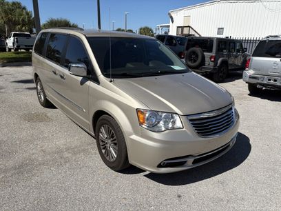 Used 2016 Chrysler Town & Country Touring-L w/ Driver Convenience Group