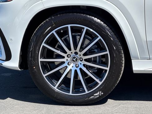 New 2026 Mercedes-Benz GLS 450 4MATIC image 27