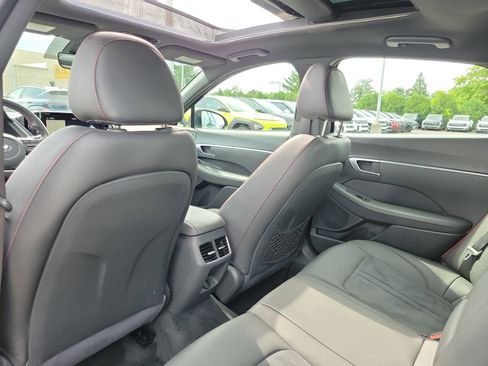 Used 2021 Hyundai Sonata SEL Plus w/ Tech Package FWD image 14