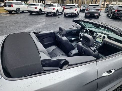 Used 2021 Ford Mustang Premium image 11