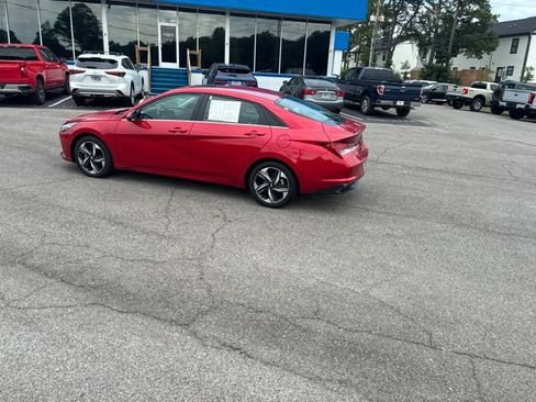 Used 2023 Hyundai Elantra Limited FWD image 24