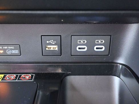 Certified 2025 Toyota Camry SE image 22