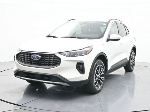 New 2026 Ford Escape SE FWD image 1