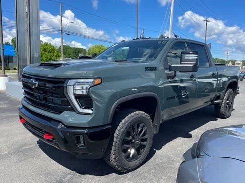 New 2026 Chevrolet Silverado 2500 LTZ w/ LTZ Plus Package AWD/4WD image 19