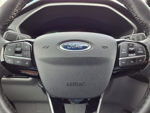 Used 2023 Ford Escape SE FWD image 16