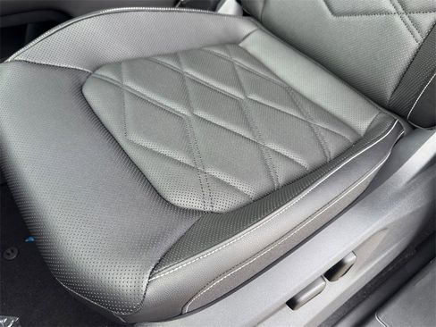 New 2026 Volkswagen Atlas SE image 16