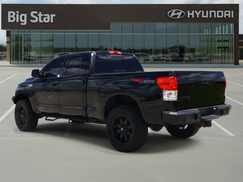 Used 2010 Toyota Tundra 4x4 Double Cab image 3
