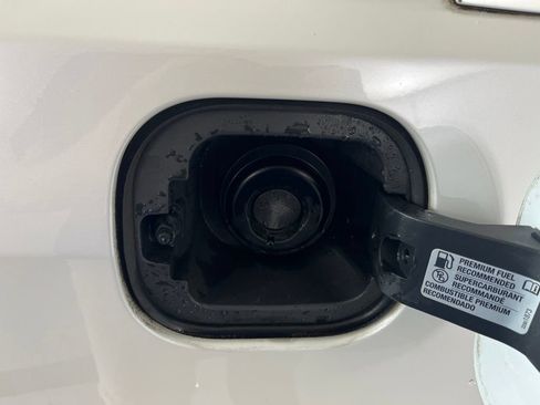 Used 2017 Cadillac CTS Luxury RWD image 47