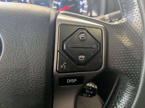 Used 2017 Toyota 4Runner SR5 Premium image 17