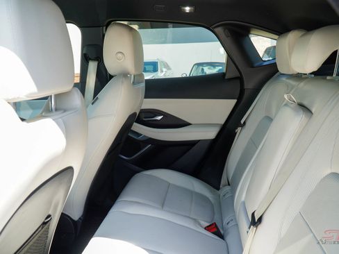 Used 2018 Jaguar E-PACE R-Dynamic HSE image 21