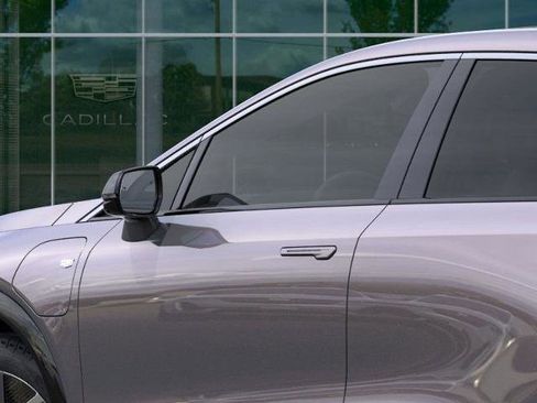 New 2026 Cadillac Optiq Luxury 1 w/ LPO, Floor Liner Package image 12