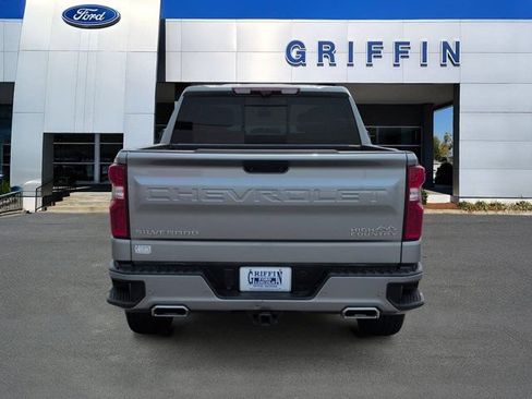 Used 2024 Chevrolet Silverado 1500 High Country w/ High Country Premium Package AWD/4WD image 8