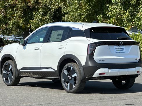 New 2026 Nissan Kicks SR image 6