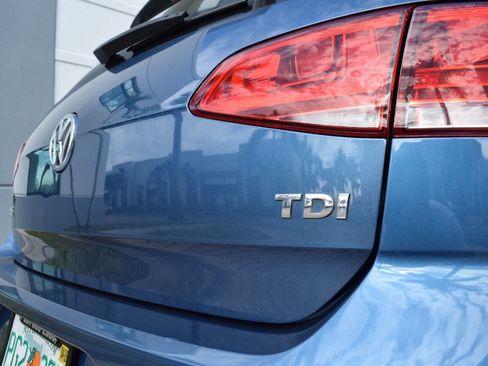 Used 2015 Volkswagen Golf TDI SE image 23