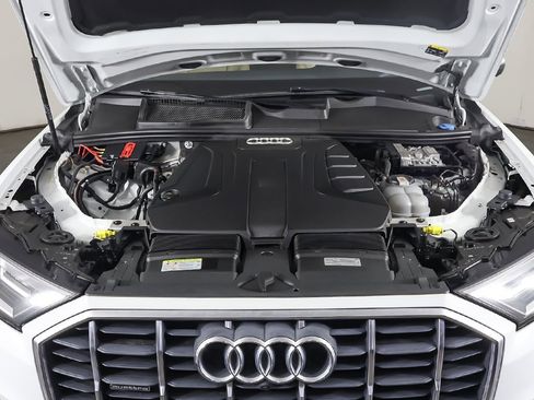 Used 2021 Audi Q7 2.0T Premium w/ Convenience Package image 23
