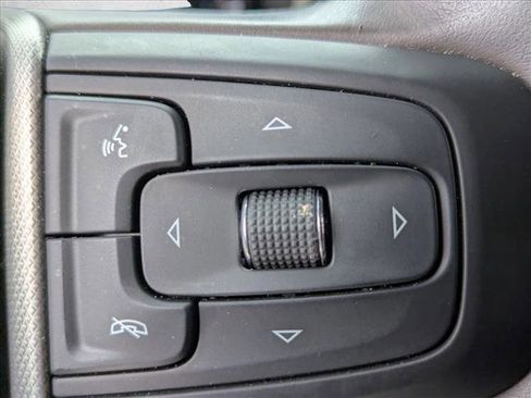 Used 2024 GMC Yukon Denali w/ Denali Reserve Package image 10