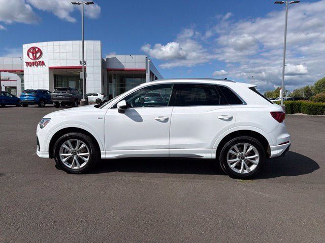 Used 2025 Audi Q3 2.0T Premium AWD/4WD image 9