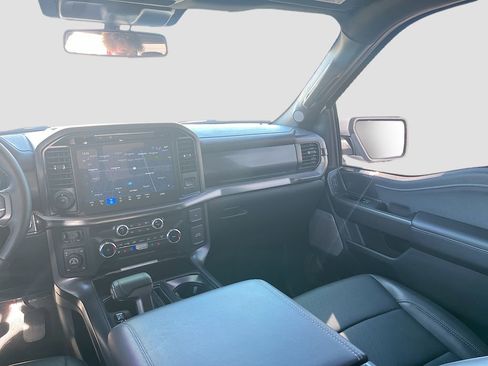 Used 2025 Ford F150 Lariat AWD/4WD image 24