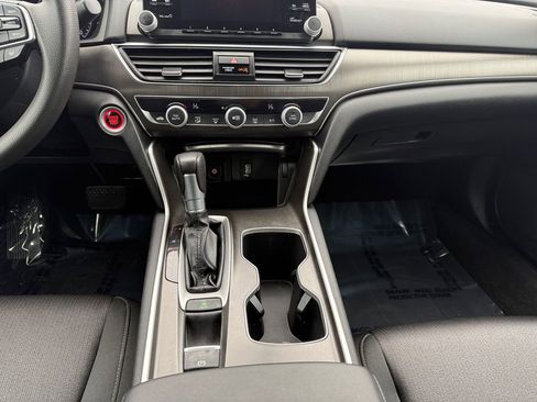 Used 2020 Honda Accord LX image 11