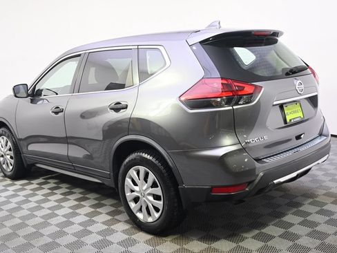 Used 2019 Nissan Rogue S AWD/4WD image 3