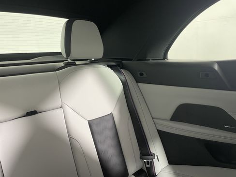 Used 2025 BMW M4 xDrive Competition AWD/4WD image 15