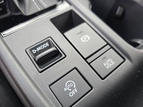 New 2026 Nissan Sentra SV w/ SV Convenience Package FWD image 33