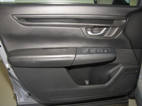 Certified 2024 Honda CR-V LX image 9