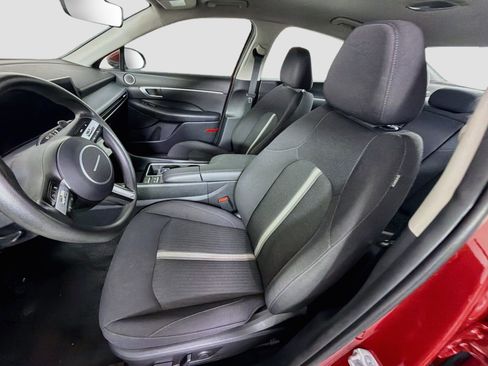 Used 2025 Hyundai Sonata SEL FWD image 13