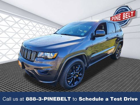 Certified 2021 Jeep Grand Cherokee Laredo X image 1