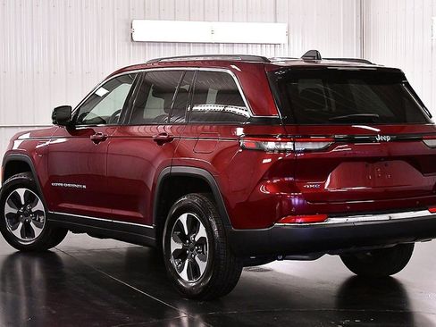 Used 2022 Jeep Grand Cherokee Limited 4xe image 5